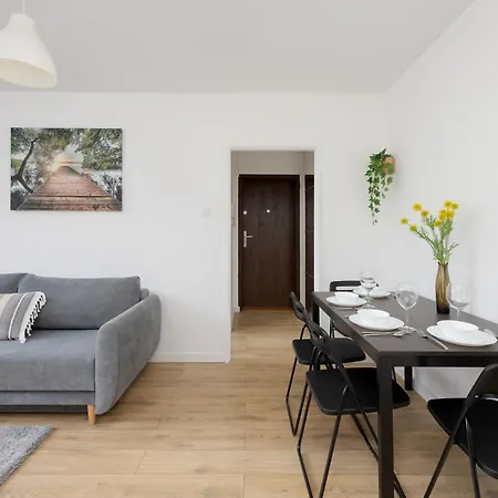 Suwalska Comfort Family Apartament With Balcony By Renters ורשה