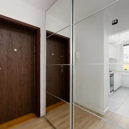 Suwalska Comfort Family Apartament With Balcony By Renters דירה ורשה